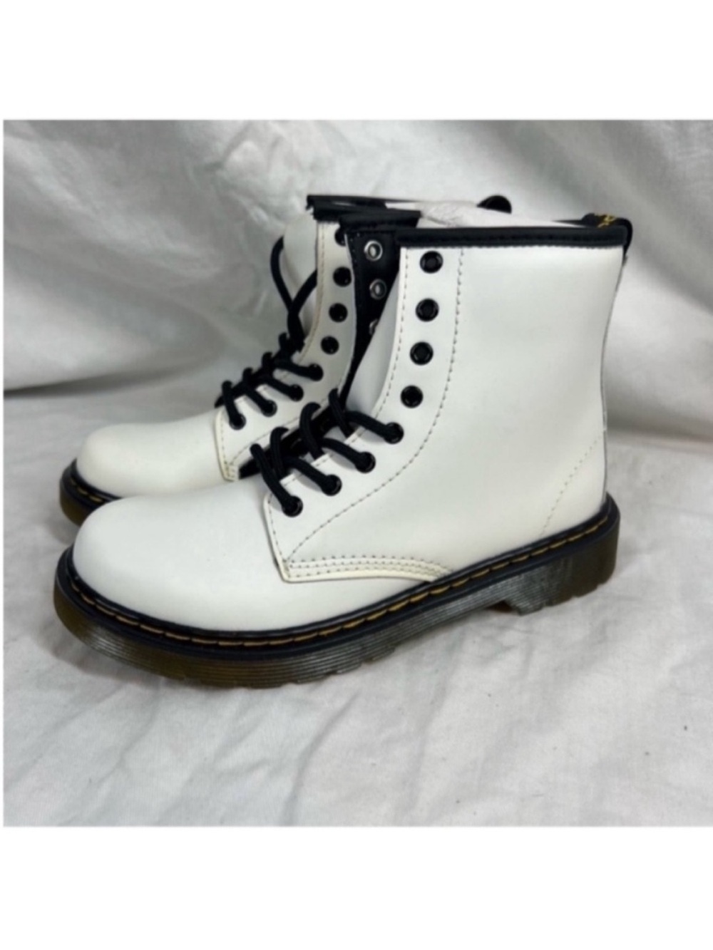 Dr. Martens Romario 1460 white leather lace up side zip boots girls 2